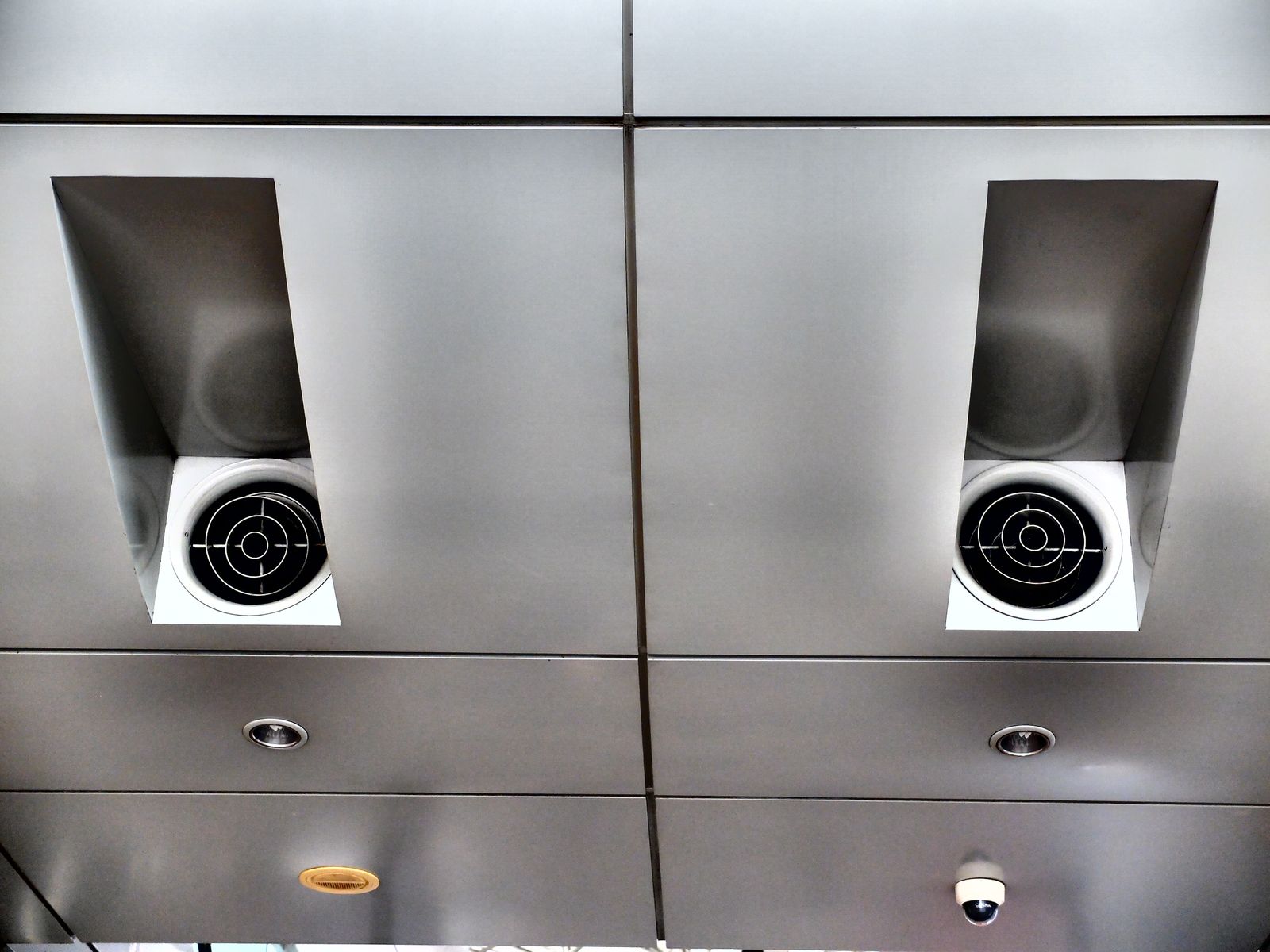Ceiling ventilation fans supplying fresh air